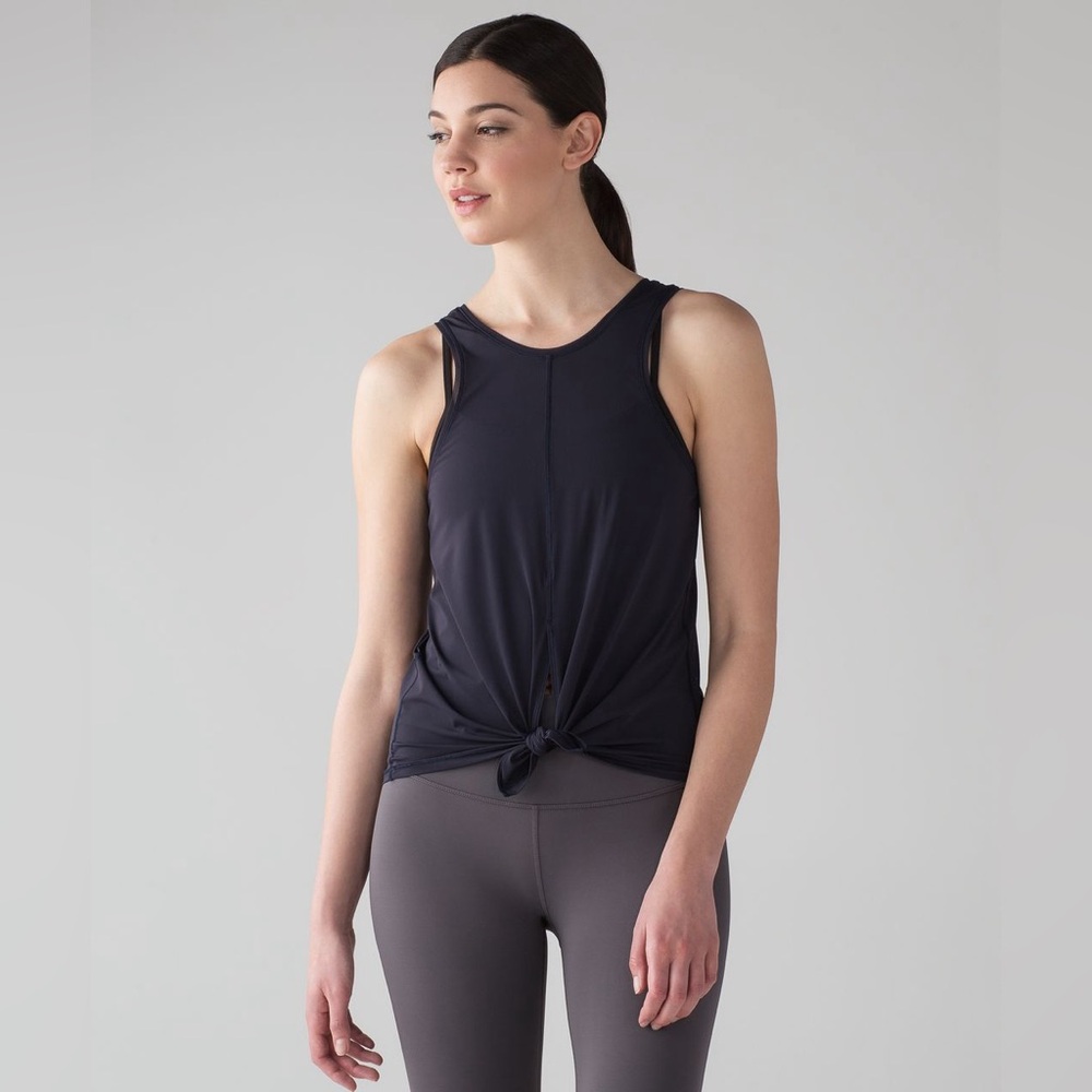 lululemon turn about tank - Picture 2 of 14